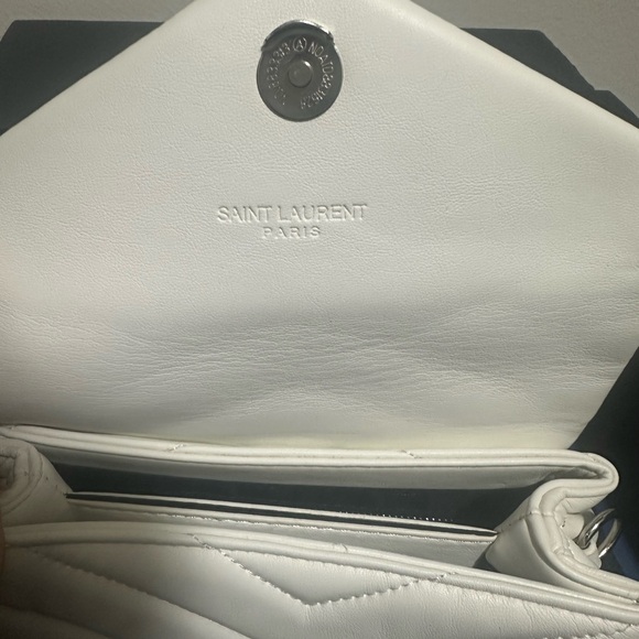 Saint Laurent White Quilted Shoulder Bag - Picture 2 of 3